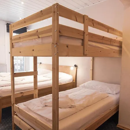 Peacock - Steinbock Zell am See