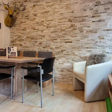 Peacock - Steinbock Διαμέρισμα *